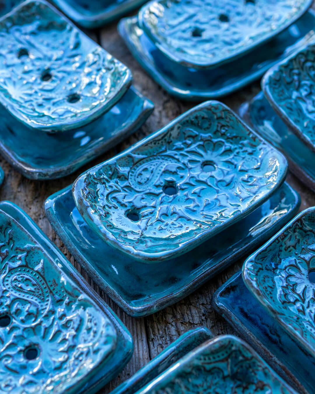 mydelniczka ceramiczna z podstawką